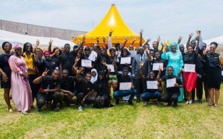La Fondation MTN offre un certificat à 100 jeunes de la communes de Port-Bouët après 3 mois de formations sur le digital