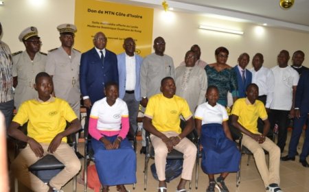Côte d’Ivoire : Lycée Moderne Dominique Ouattara de Kong bénéficie d’une salle multimédia grâce à la Fondation MTN