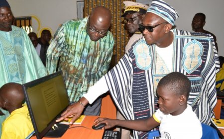 La Fondation MTN installe une salle multimédia au Lycée Moderne de Nambonkaha