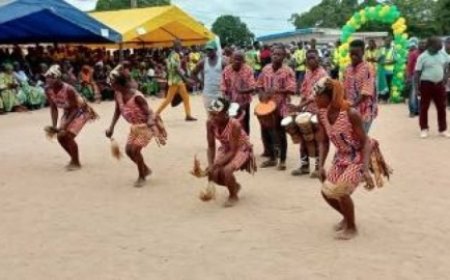 Côte d'Ivoire : le Festival Djamala met en lumière la teinture artisanale, une solution pour l’autonomisation des femmes et jeunes a Satama-Sokoro