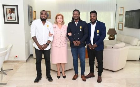 Côte d'Ivoire/Audience : la Première Dame reçoit le groupe zouglou  Révolution