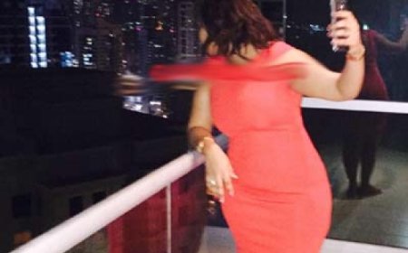 Mariée et prostituée de luxe, je prends un RDV avec mon propre homme dans un hôtel