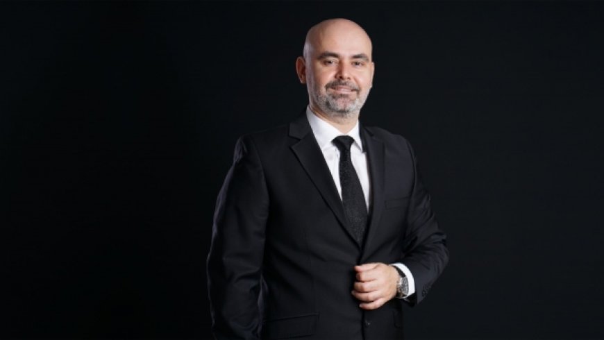 Selon le Dr Basat, "La Turquie restera un centre mondial pour les chirurgies esthétiques en 2024"