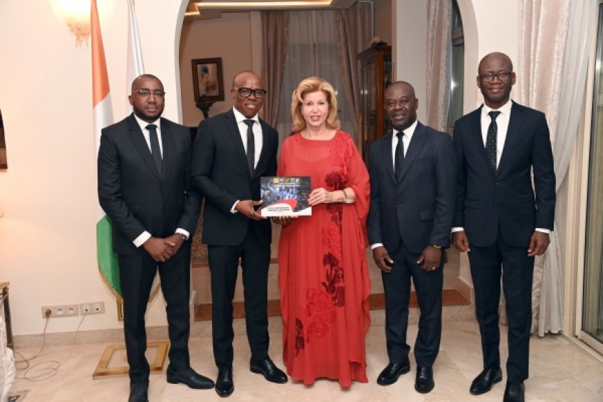 Ivoire.ci/ Côte d'Ivoire  : Magic System présente le FEMUA 17 à Dominique Ouattara
