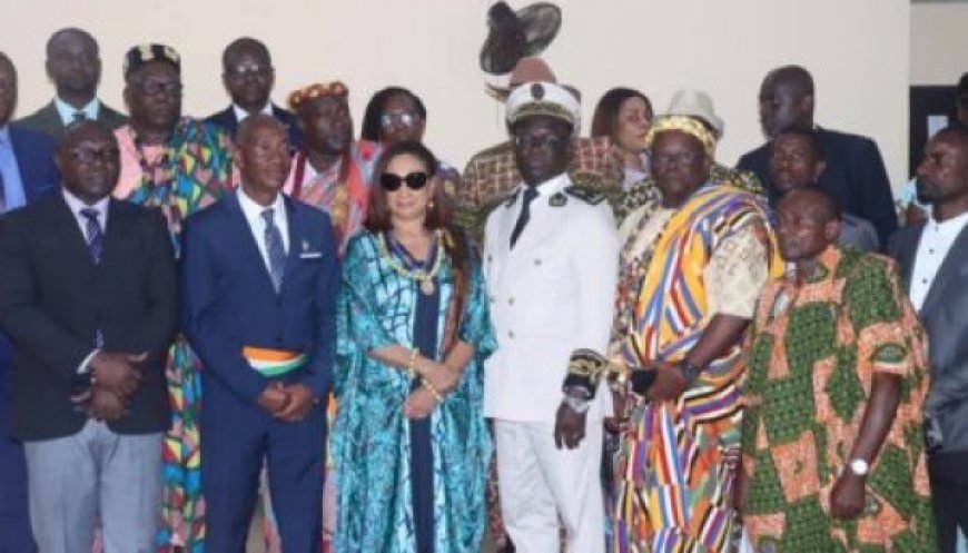 Côte d'Ivoire/Patrimoine culturel : Françoise Remarck honore le doyen Doubé Godé Étienne, le THV du village d’Adiapoto1